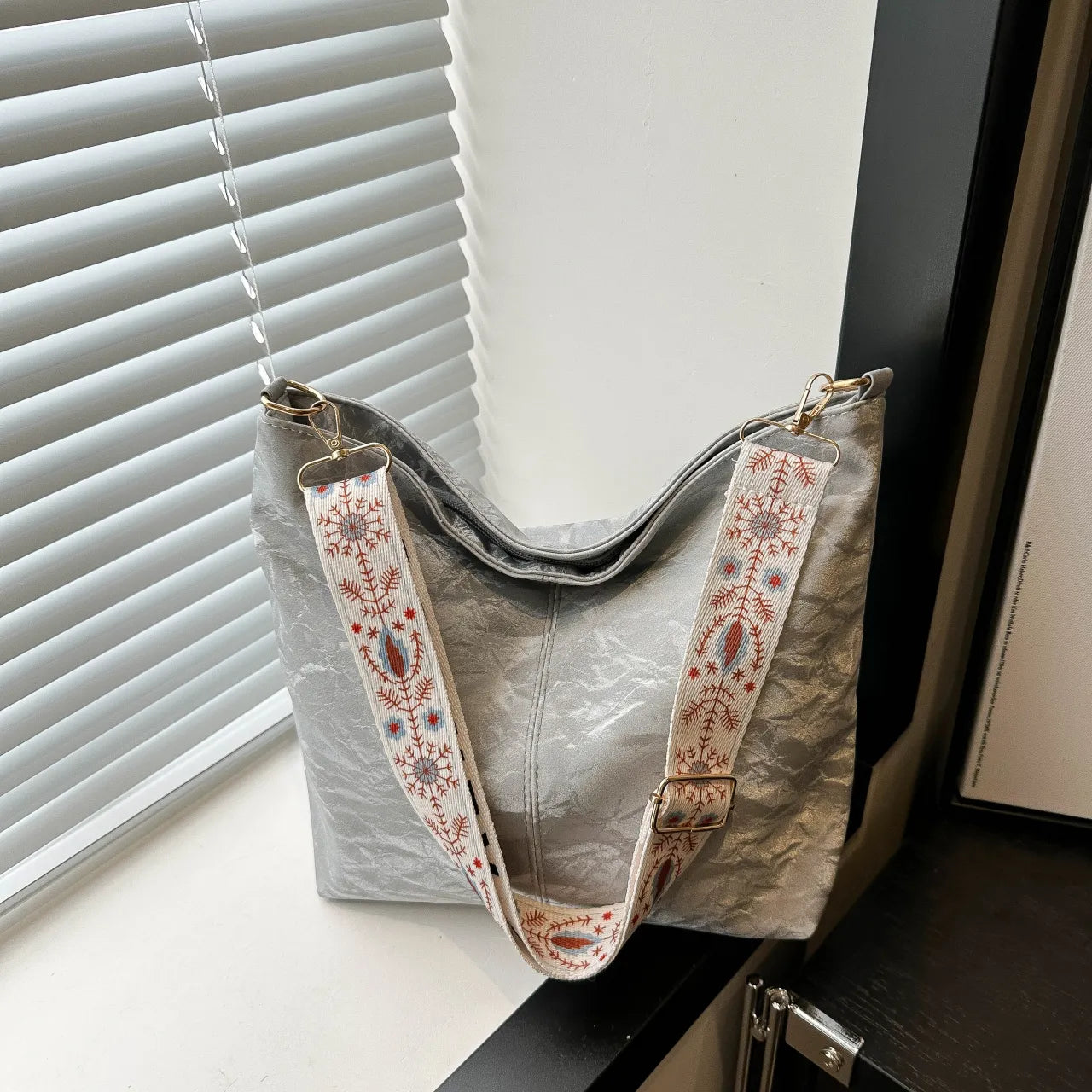 81125f50a6d844f1b45afa66c7e27da8-Max-Origin